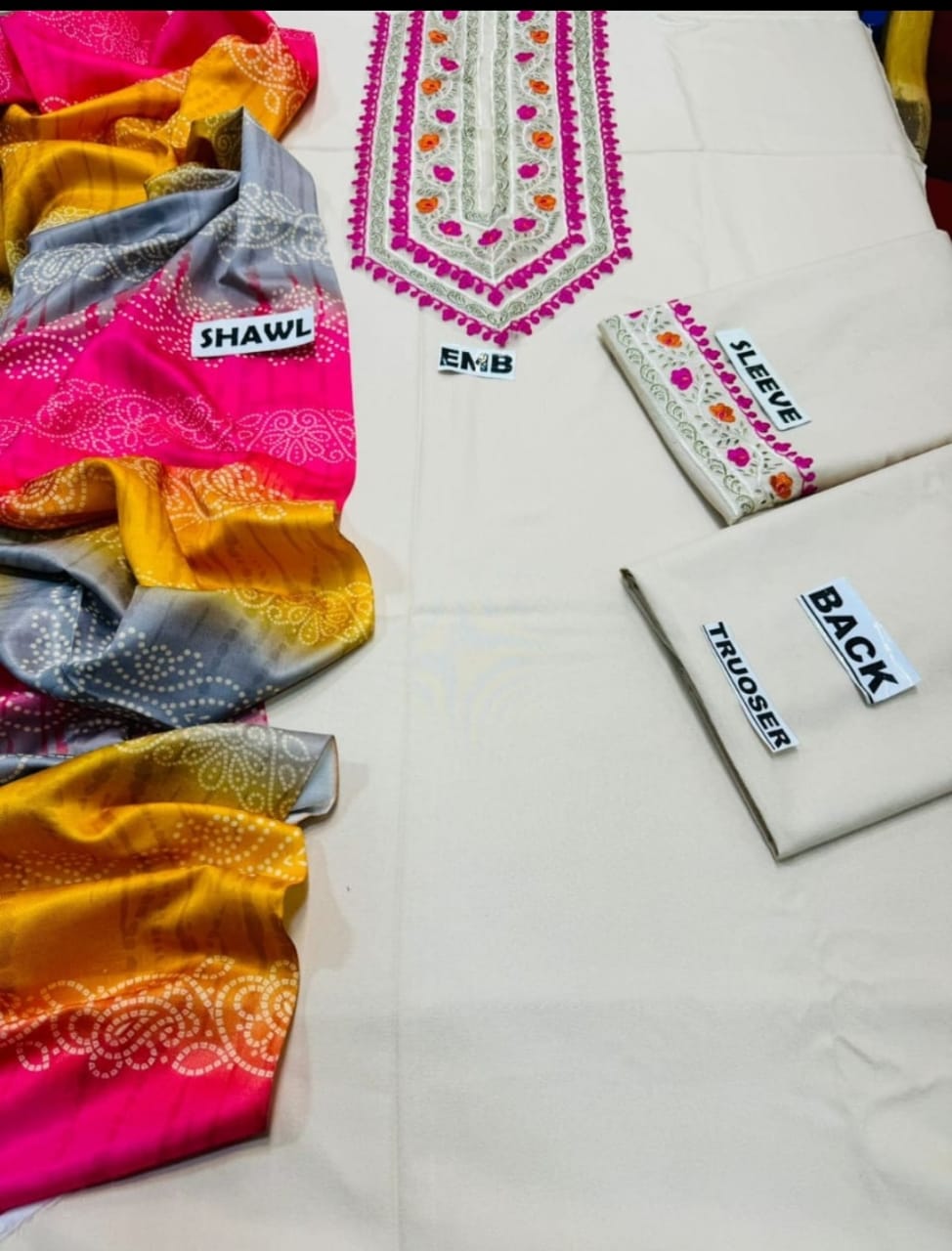 DHANAK 3PC EMBROIDERED